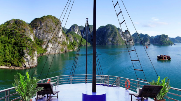 HA LONG BAY 1 DAY TRIP