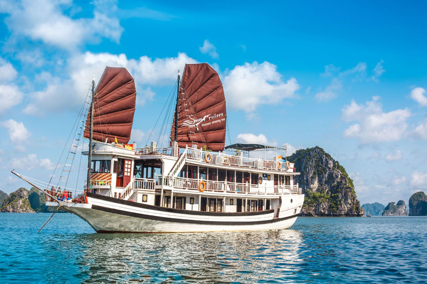 Halong Bay 2Days 1 Night- Swan Cruise***